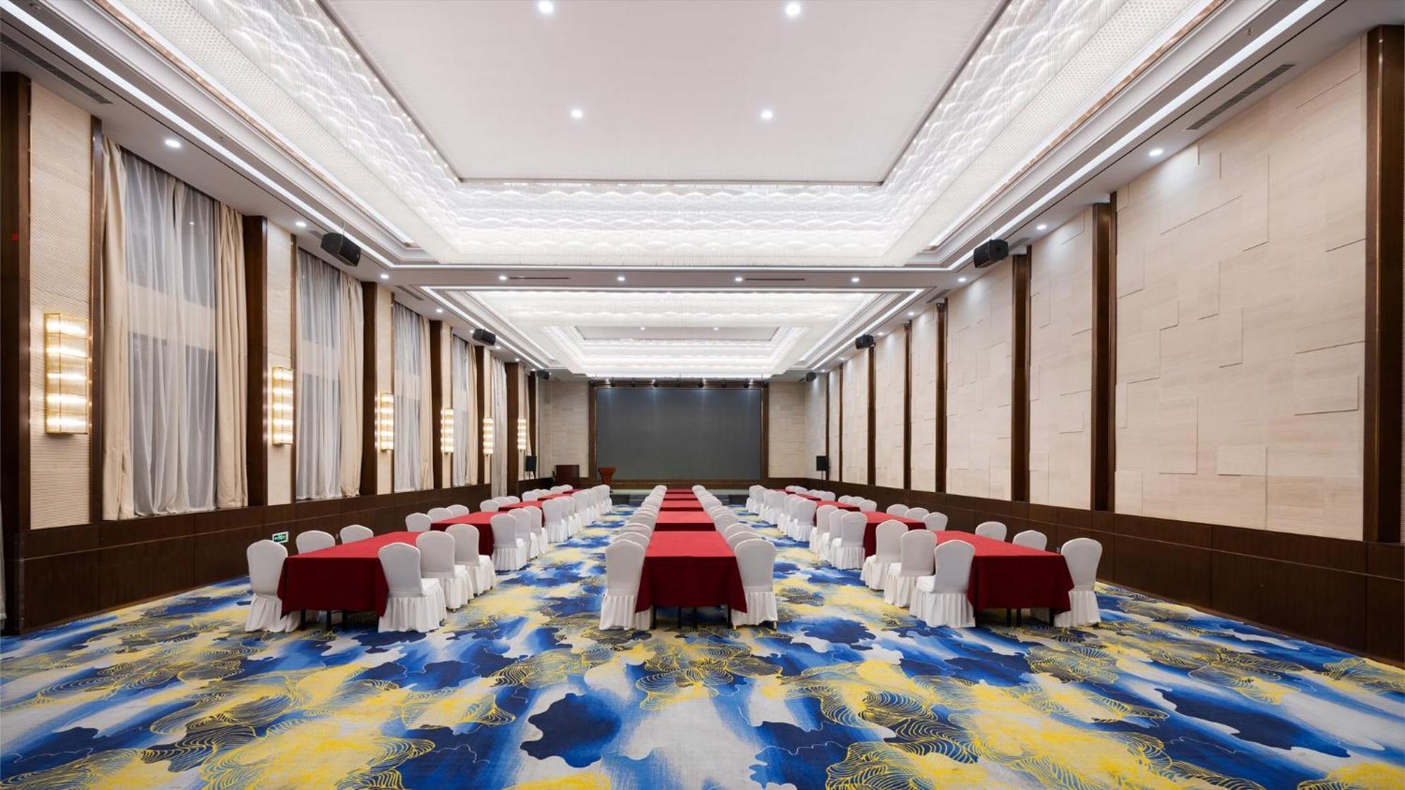 Holiday Inn Express Zhengzhou Airport By Ihg Xinzheng  Zewnętrze zdjęcie
