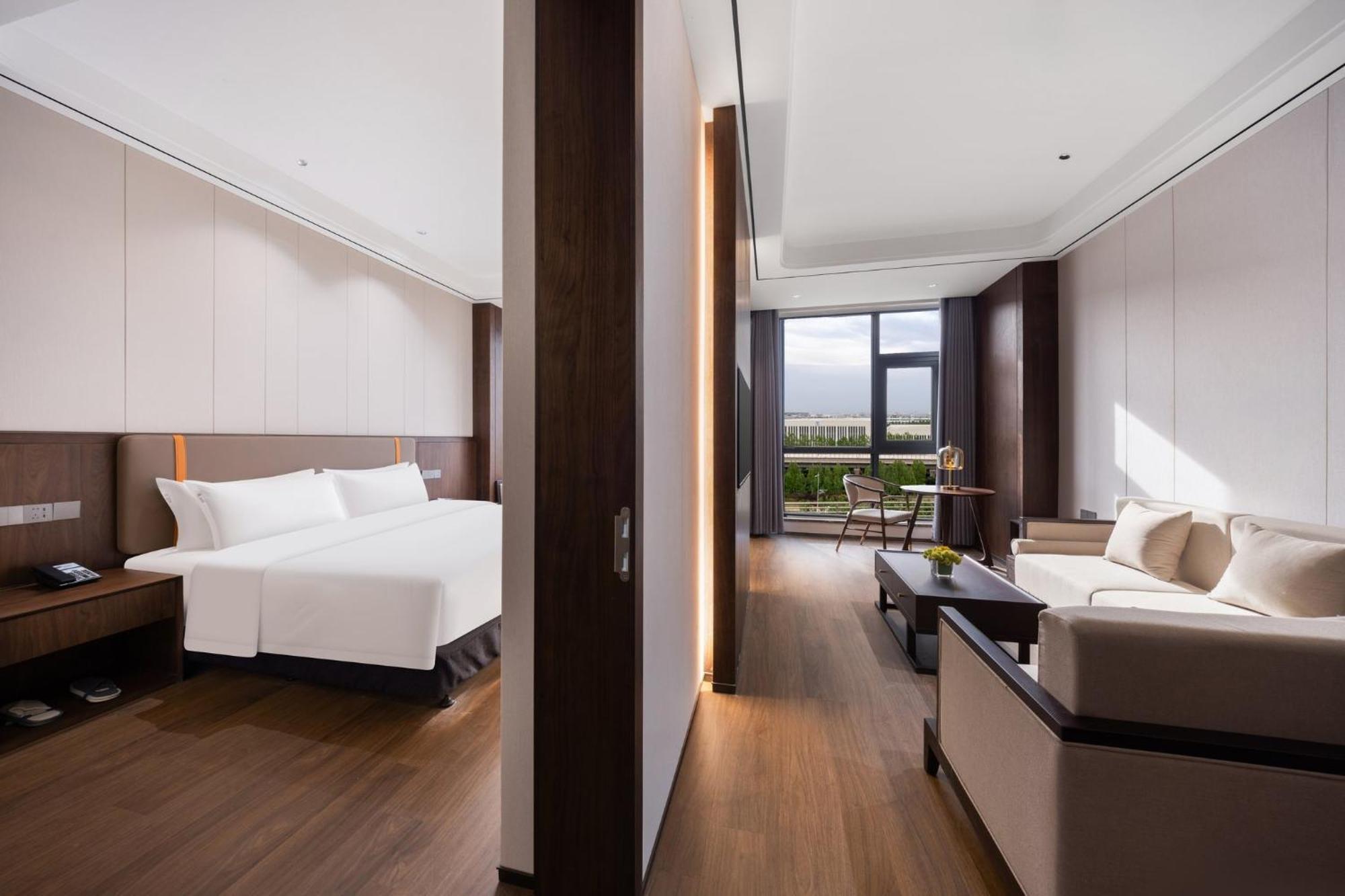 Holiday Inn Express Zhengzhou Airport By Ihg Xinzheng  Zewnętrze zdjęcie