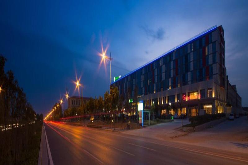 Holiday Inn Express Zhengzhou Airport By Ihg Xinzheng  Zewnętrze zdjęcie